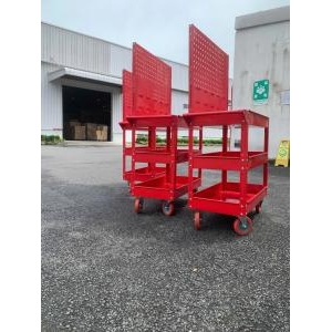 Các mẫu xe đẩy 3 ngăn kế hợp bảng treo, kệ treo khay nhưa